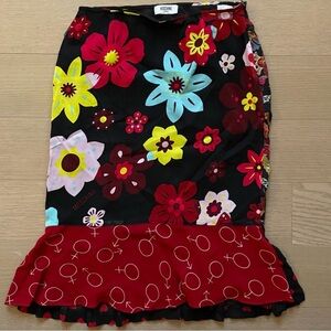 Mini floral skirt with ruffle hem